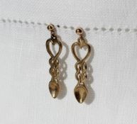 A pair of 9ct yellow gold love spoon earrings, approximately 3.