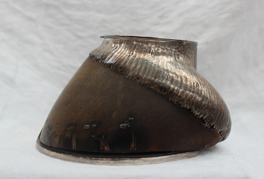 A Rowland Ward electroplated mounted horse's hoof, the circular hinged cover inscribed "Marauder", - Image 2 of 6