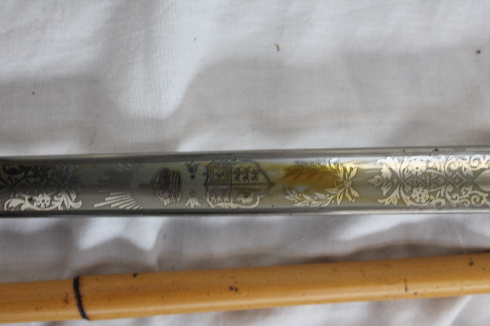 A George V Indian Army 1897 pattern infantry officers' sword, - Bild 5 aus 7