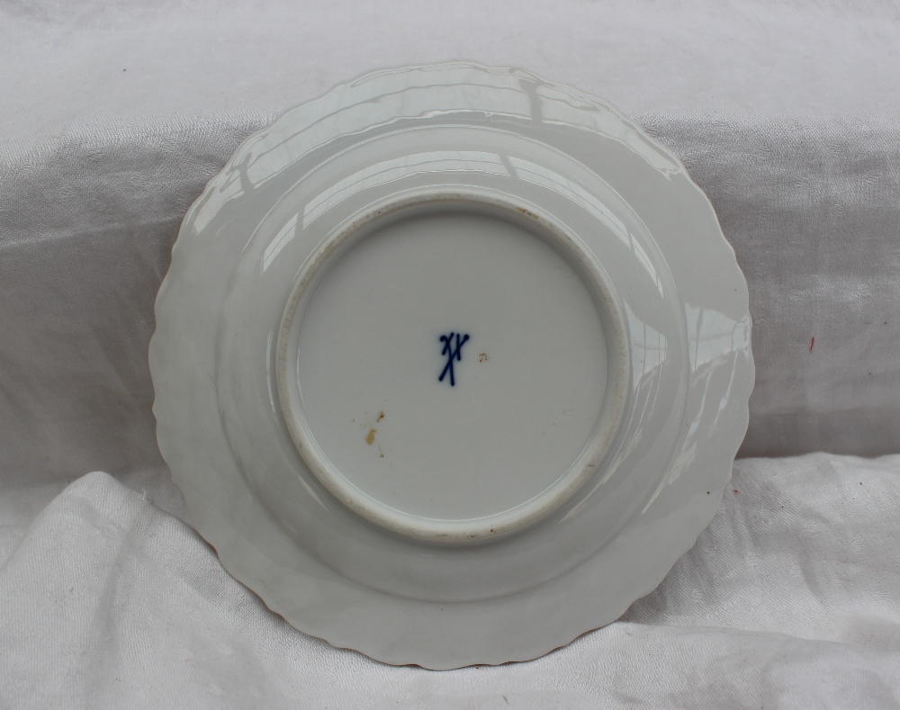 A Meissen porcelain side plate, with a shaped raised edge painted with small flowerheads, - Image 3 of 4