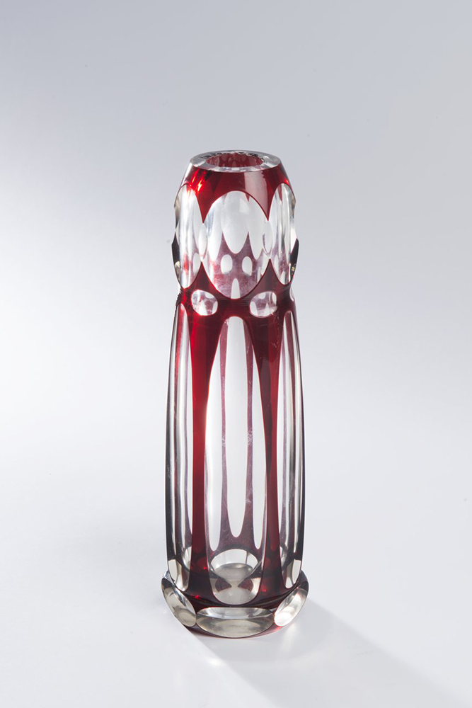 JOSEF ROSIPAL (1884-1914): A VASE AND A BOWL, 1912; Bohemia, Prague. Colorless and ruby cut glass.