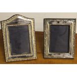 A 20TH CENTURY SILVER PHOTOGRAPH FRAME, LONDON 1991, R.B.B, the applied silver border with beadwork,