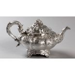 A WILLIAM IV SILVER TEAPOT, LONDON 1833, BARNARD BROS., the hinged top with removable floral and