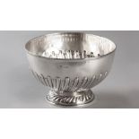 A GEORGE IV SILVER ROSE BOWL, LONDON 1921, MAKER'S MARKS INDECIPHERABLE, reeded border, body