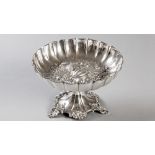 A VICTORIAN SILVER PEDESTAL BOWL, SHEFFIELD 1875, FENTON BROS., the scalloped body with an applied