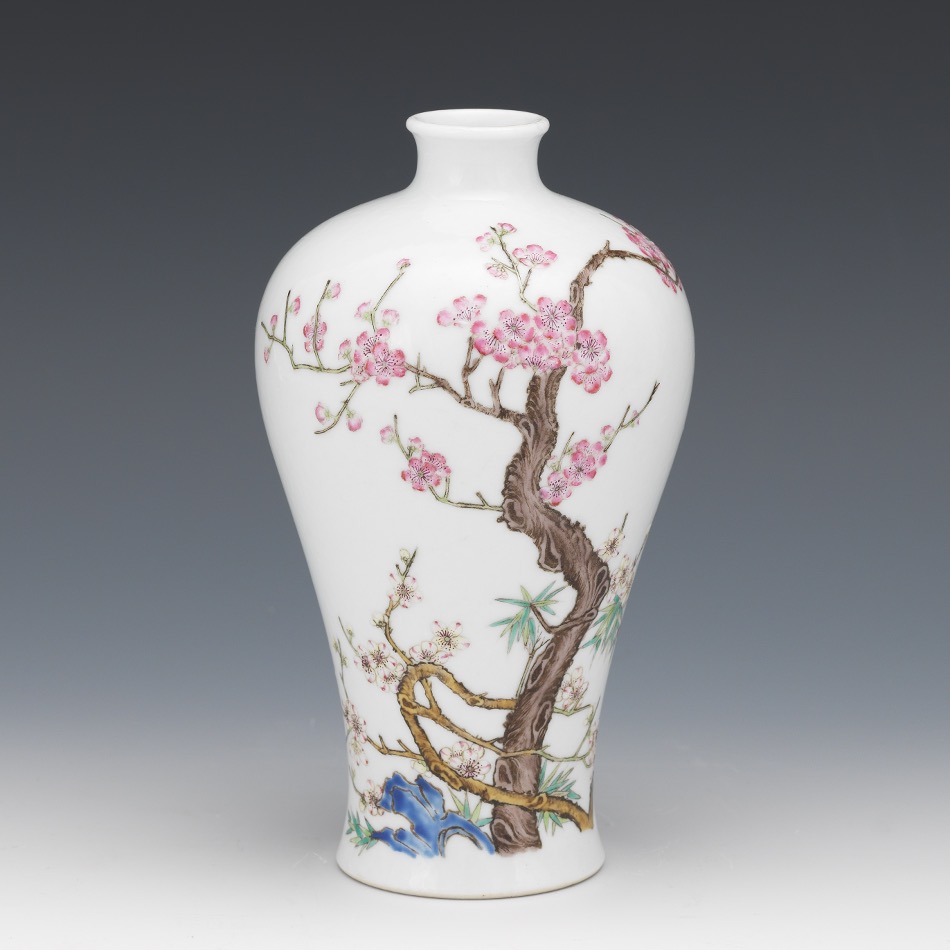 Chinese Porcelain Meiping Enameled Vase, Apocryphal Qianlong Marks - Image 5 of 7