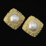 Ladies' J.J. Marco New York Etruscan Revival Pair of Gold and Mabe Pearl Earrings