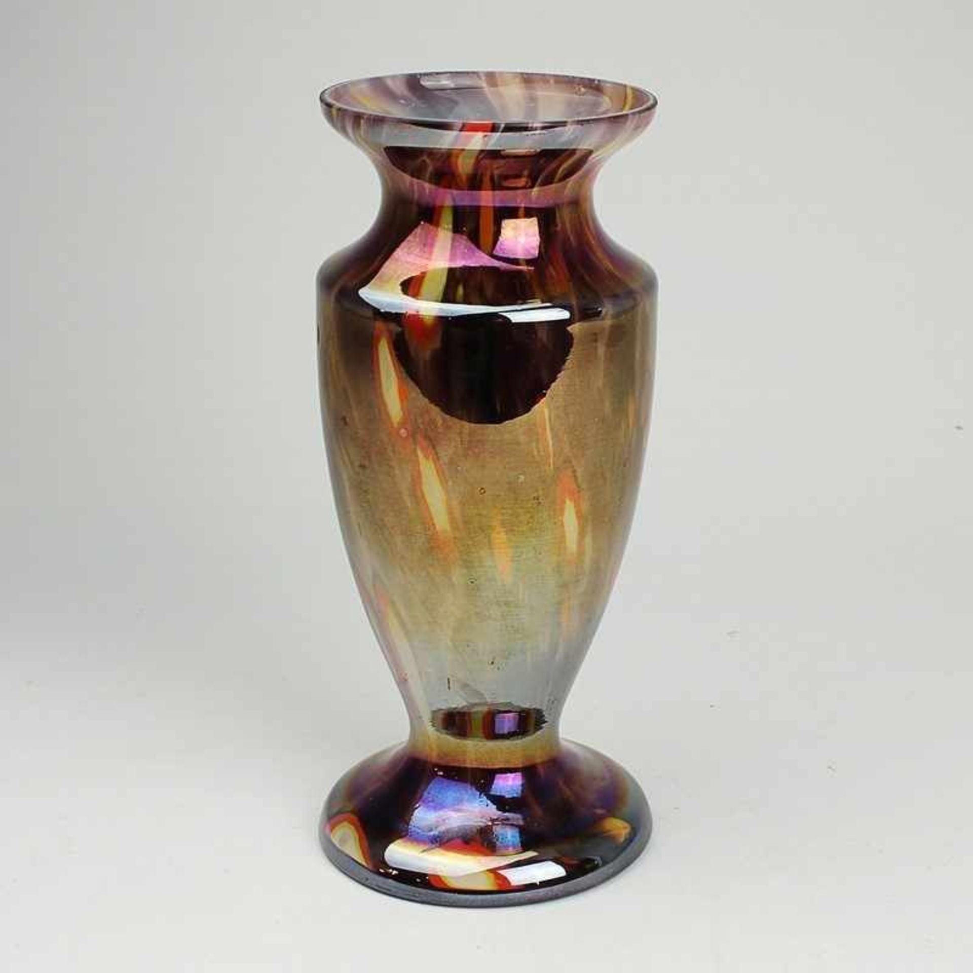Kralik -Vase um 1925, Wilhelm Kralik Sohn, Eleonrenhain, farbloses Glas, milchig weiß unterfangen,