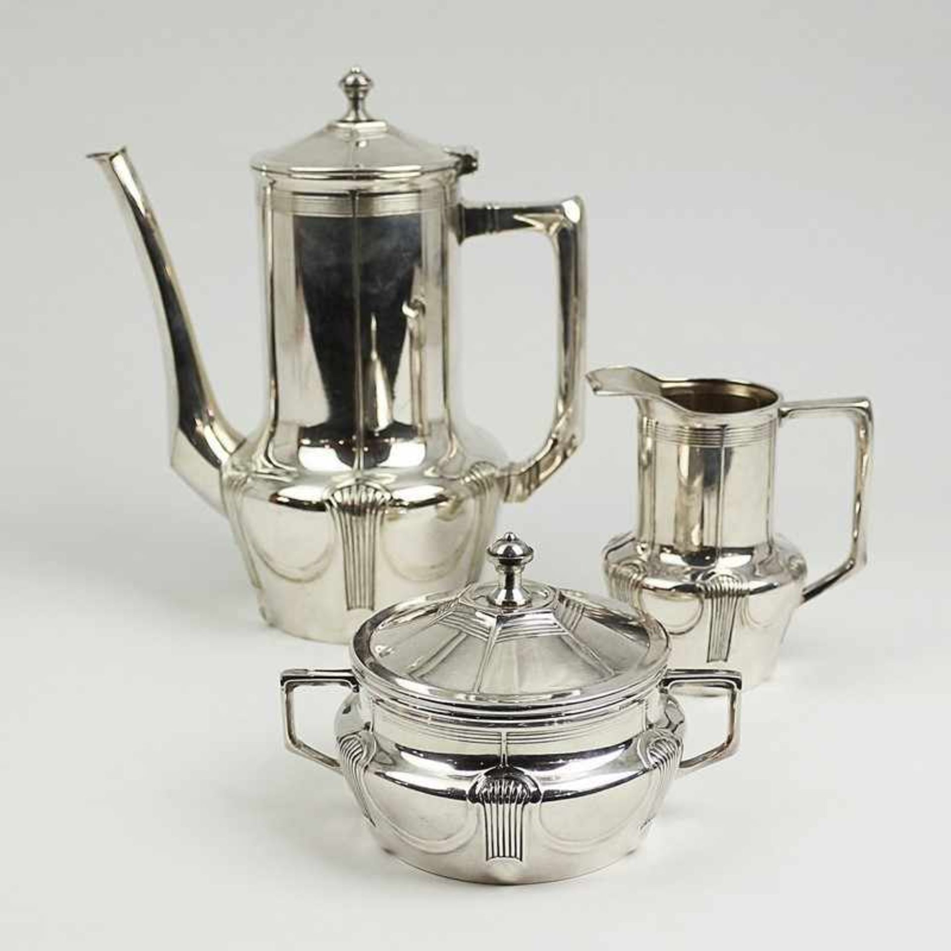 Kaffeekern um 1910, Jugendstil, wohl Orivit, num. 8671, Metall, 3-teilig, 1x Kaffee-, 1x Milchkanne,