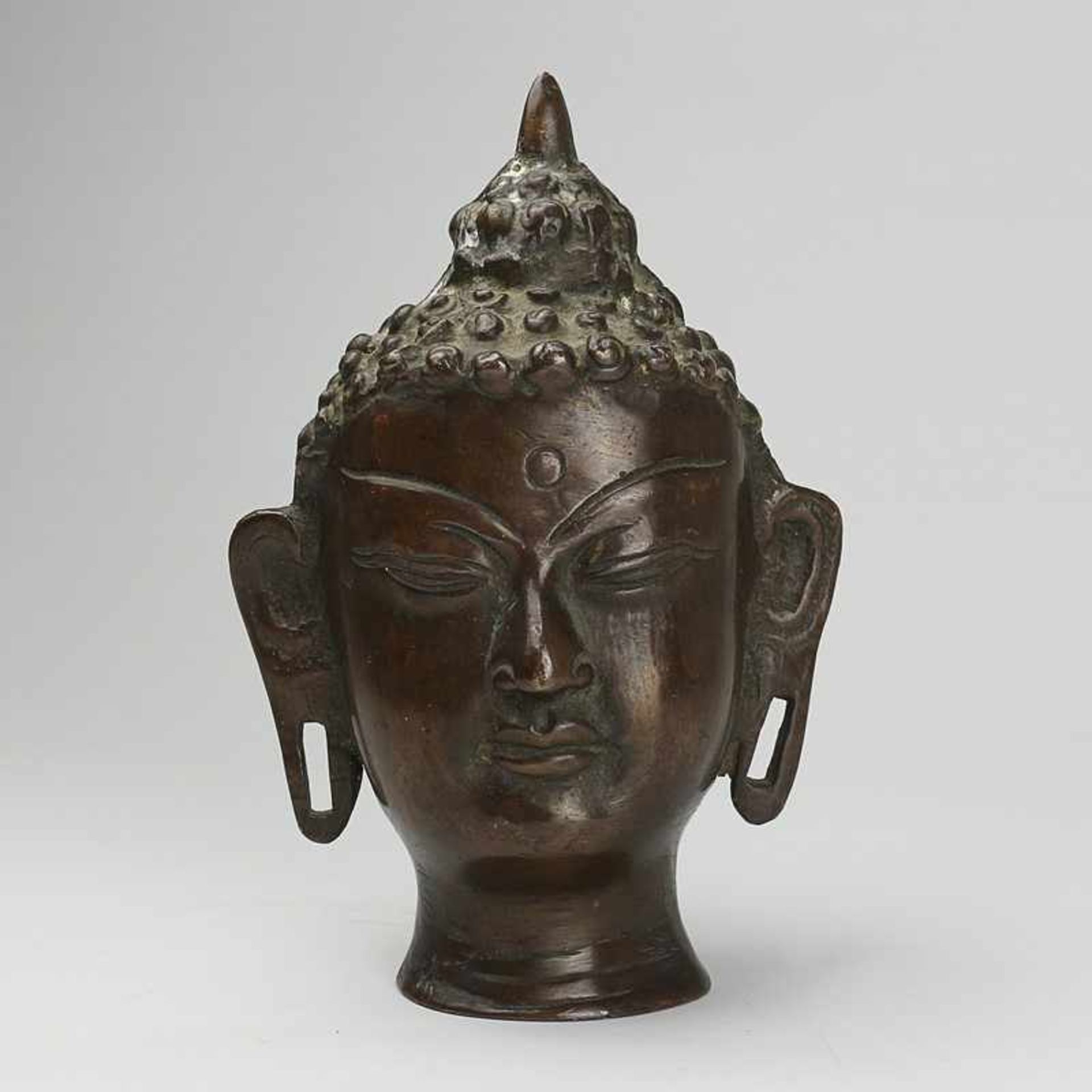 Buddhakopf - Indochina 20.Jh., Bronze, patiniert, vollplastischer Kopf eines Buddhas, korr.,