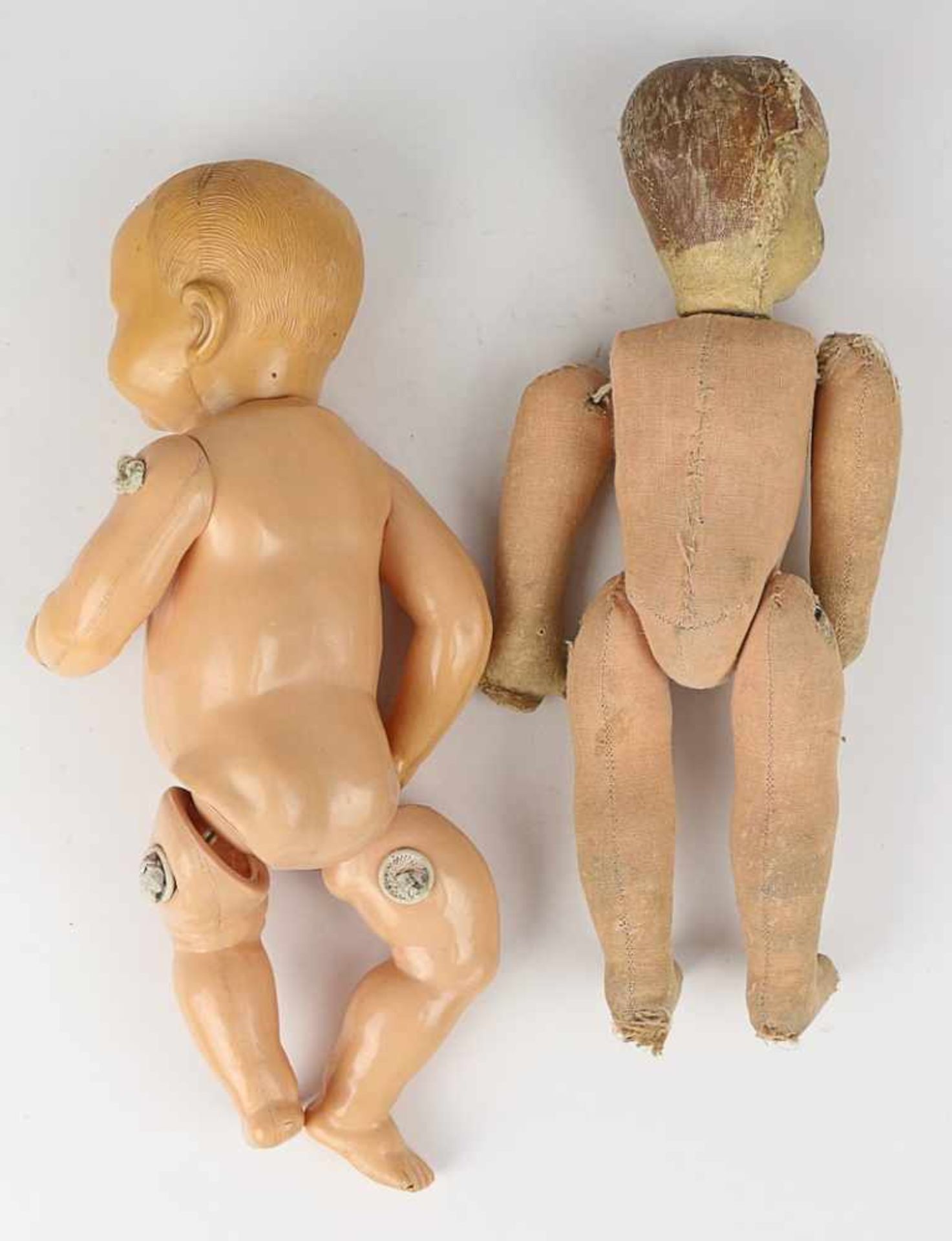 Puppen 2 T.; 1x Baby, Charakterkopf aus Celluloid, Kunststoffkörper; 1x Junge, Stoffkörper, - Bild 2 aus 3