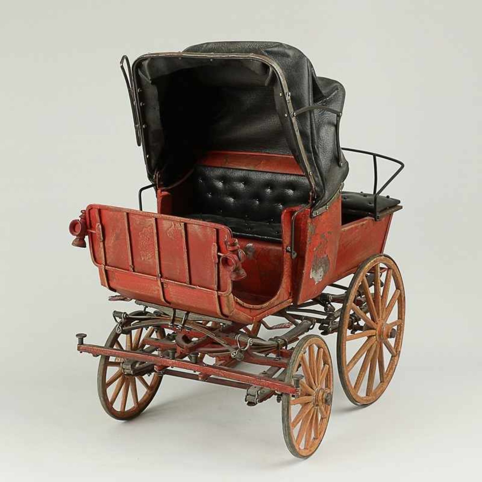 Blechspielzeug Kutsche, um 1900/10, evtl. Märklin, rot lack., detailiertes Modell mit Federung,