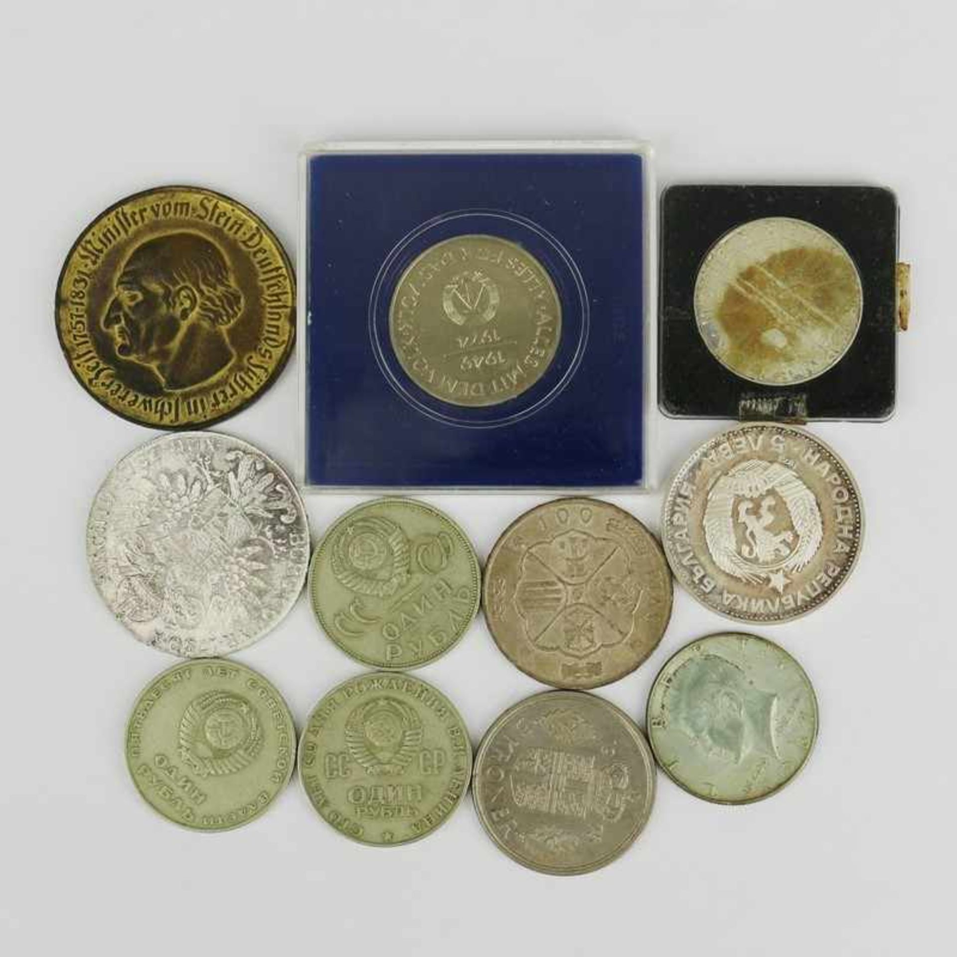 Münzen 11 St., dabei Silber: Maria Theresiataler NP, Bulgarien 5 Leva 1973, Österreich 25