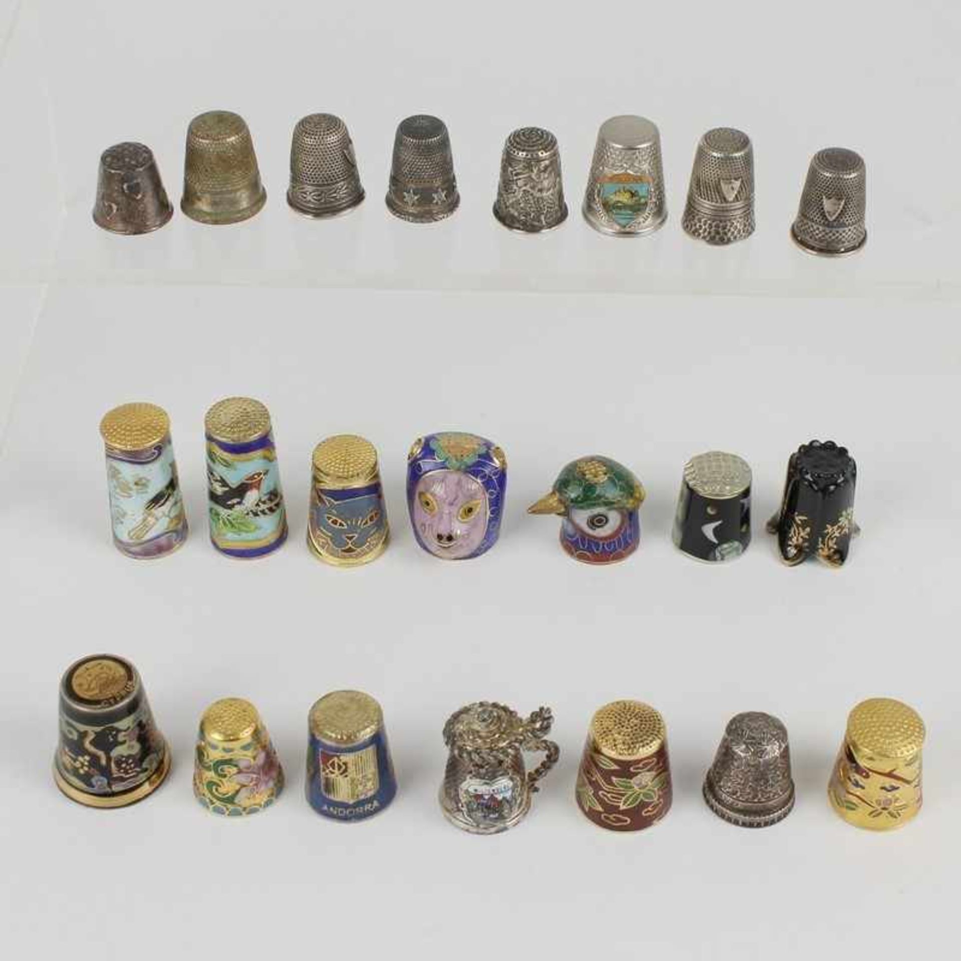 Fingerhüte - Konvolut 22 St., 2x Silber, 800 u. England punz., 9x Cloisonné, 1x Porzellan, 1x