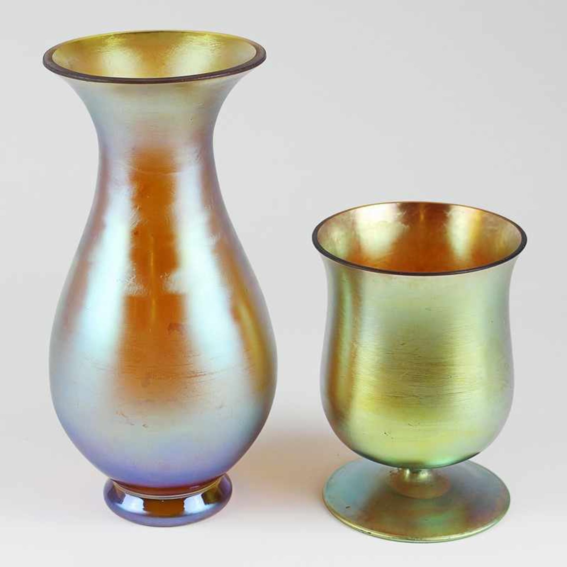 WMF - Zwei Teile um 1930/40, Vase u. Fußbecher, sog. Myra-Glas, bernsteinfarbenes Glas,