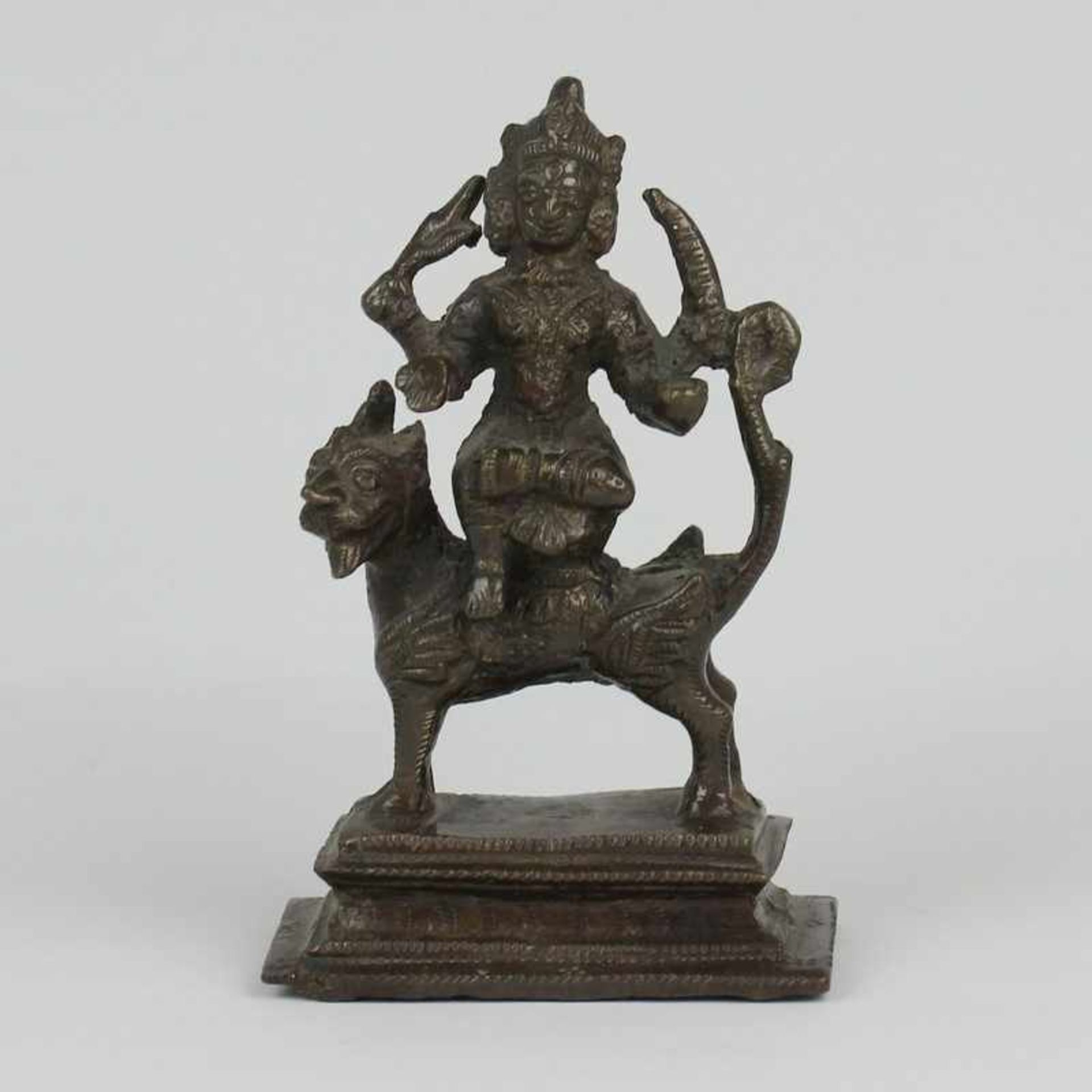 Hinduistische Figur 20.Jh., wohl Indien, Bronze, painiert, vollplastische Figur einer Gottheit auf