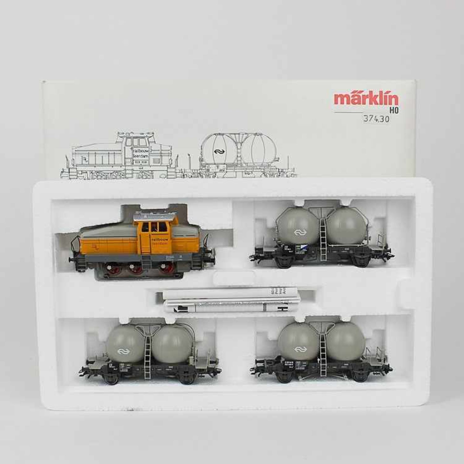 Märklin - EisenbahnZugpackung, Niederländischer Zement-Zug, Diesel-Lok u. 3 Silowagen, 28452, H0,