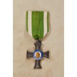 Kleinkreuz, seit 1858 Ehrenkreuz (1851 - 1875).Silber, die Medaillons Gold und Emaille. Am