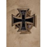 Eisernes Kreuz 1. Klasse, 1914.Silber/magnetisch, an Nadel mit Sicherheitsverschluss. Mit