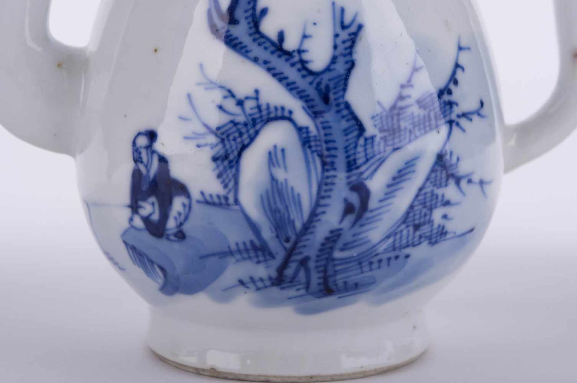 Kanne China 19. Jhd. / Pot, China 19th century blau weiß Malerei, unterm Stand alte Sammlungsnummer, - Image 4 of 5