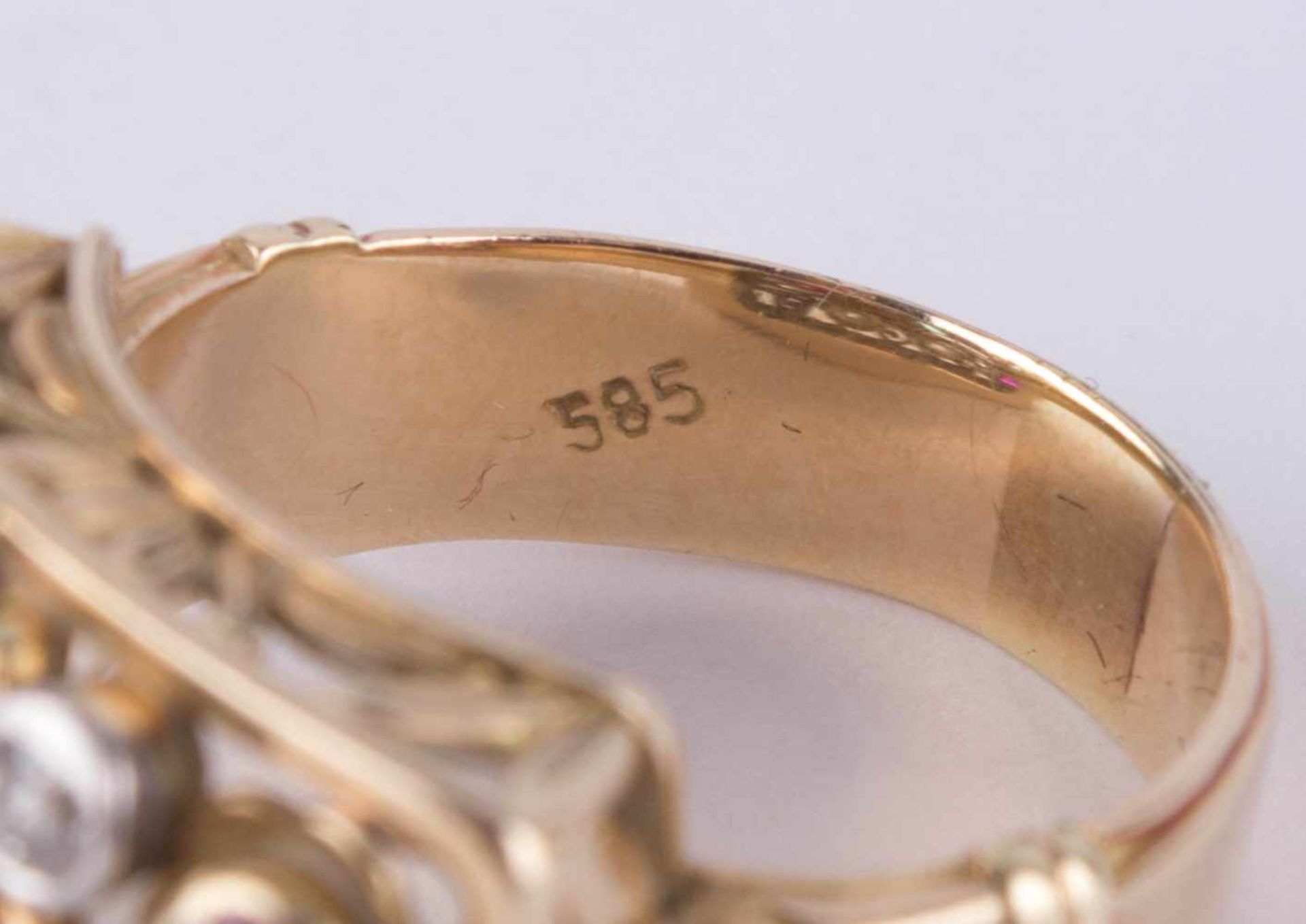 Herren/Damen-Ring / Men´s/Women´s Ring GG 585/000, sogenannter Gemüsering, besetzt mit 5 Diamanten - Image 6 of 6