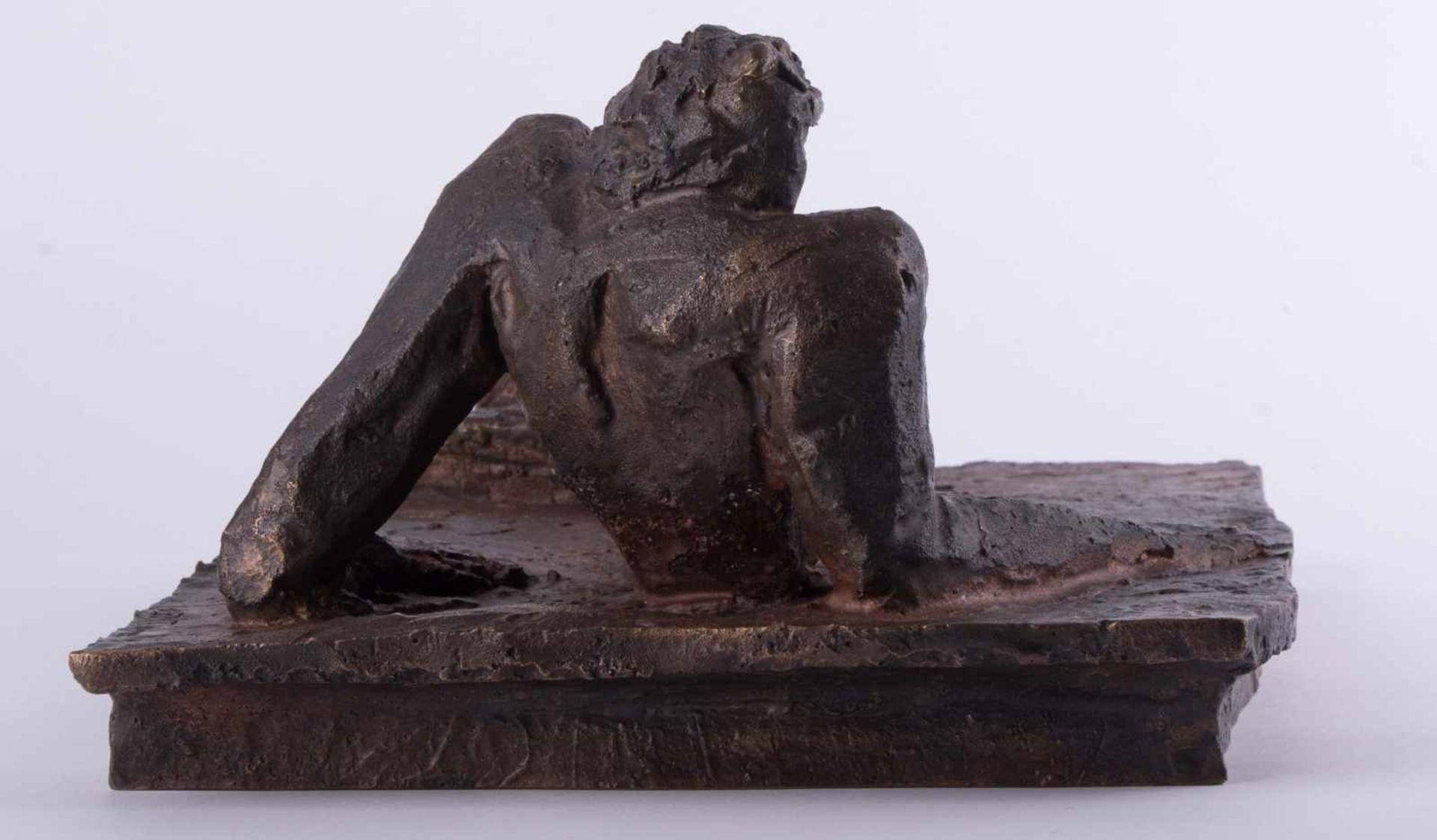 Hans VENT (1934) "Liegende" (2017) Skulptur-Volumen, Bronze, Maße: 17,5 cm x 36,5 cm x 27,5 cm, in - Bild 4 aus 8