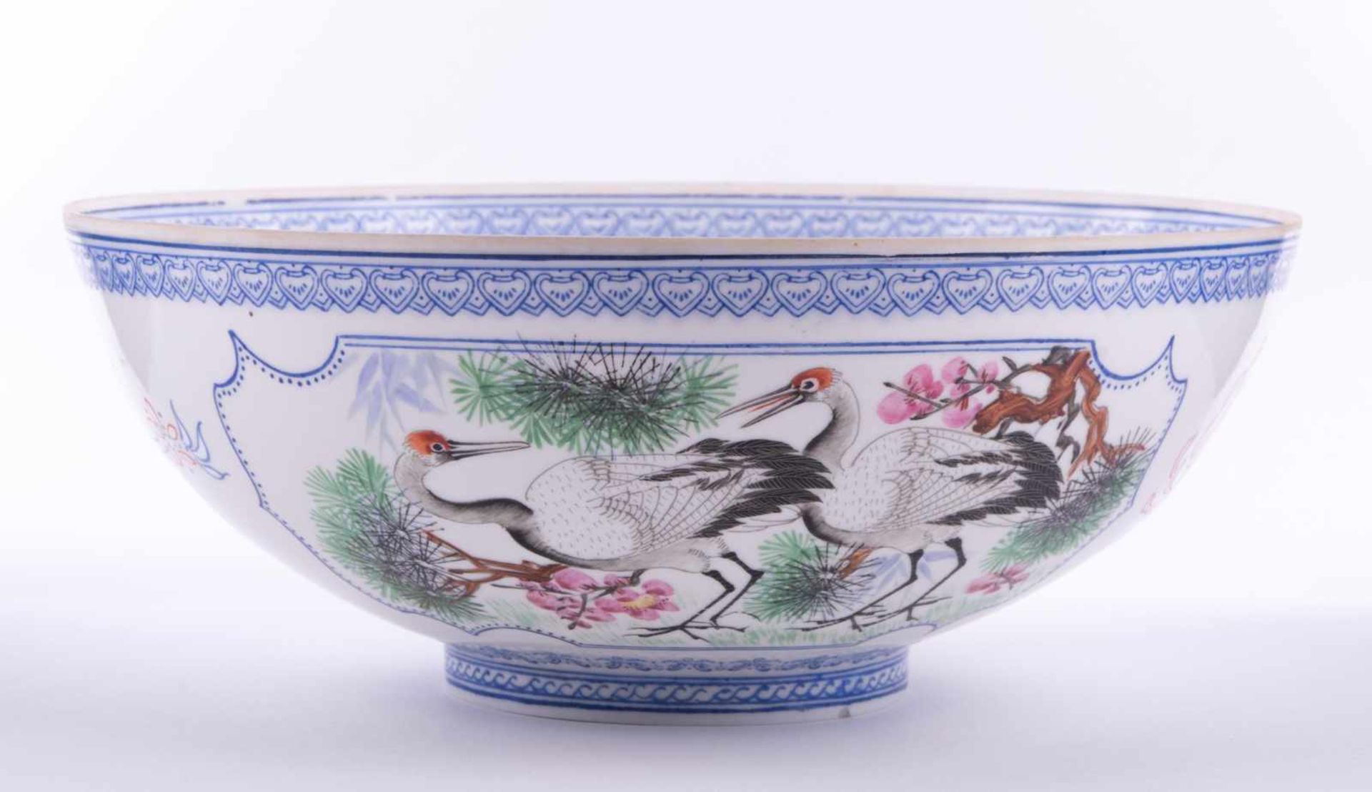 Schale China 19. Jhd. Eierschalen-Porzellan, teils durchscheinend, bemalt mit floralem- und