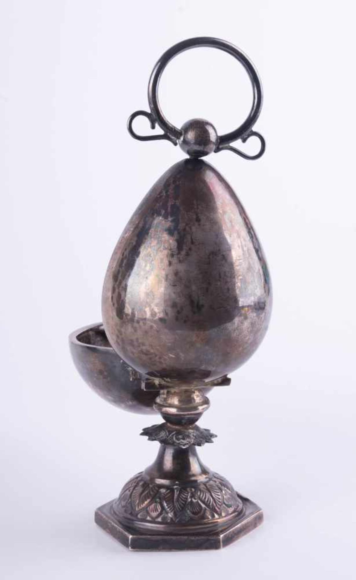 Parfumflakon-Halter 19. Jhd. Silber geprüft, in Form eines Ei, aufklappbar, innen 4 kleine Flakons - Bild 3 aus 3