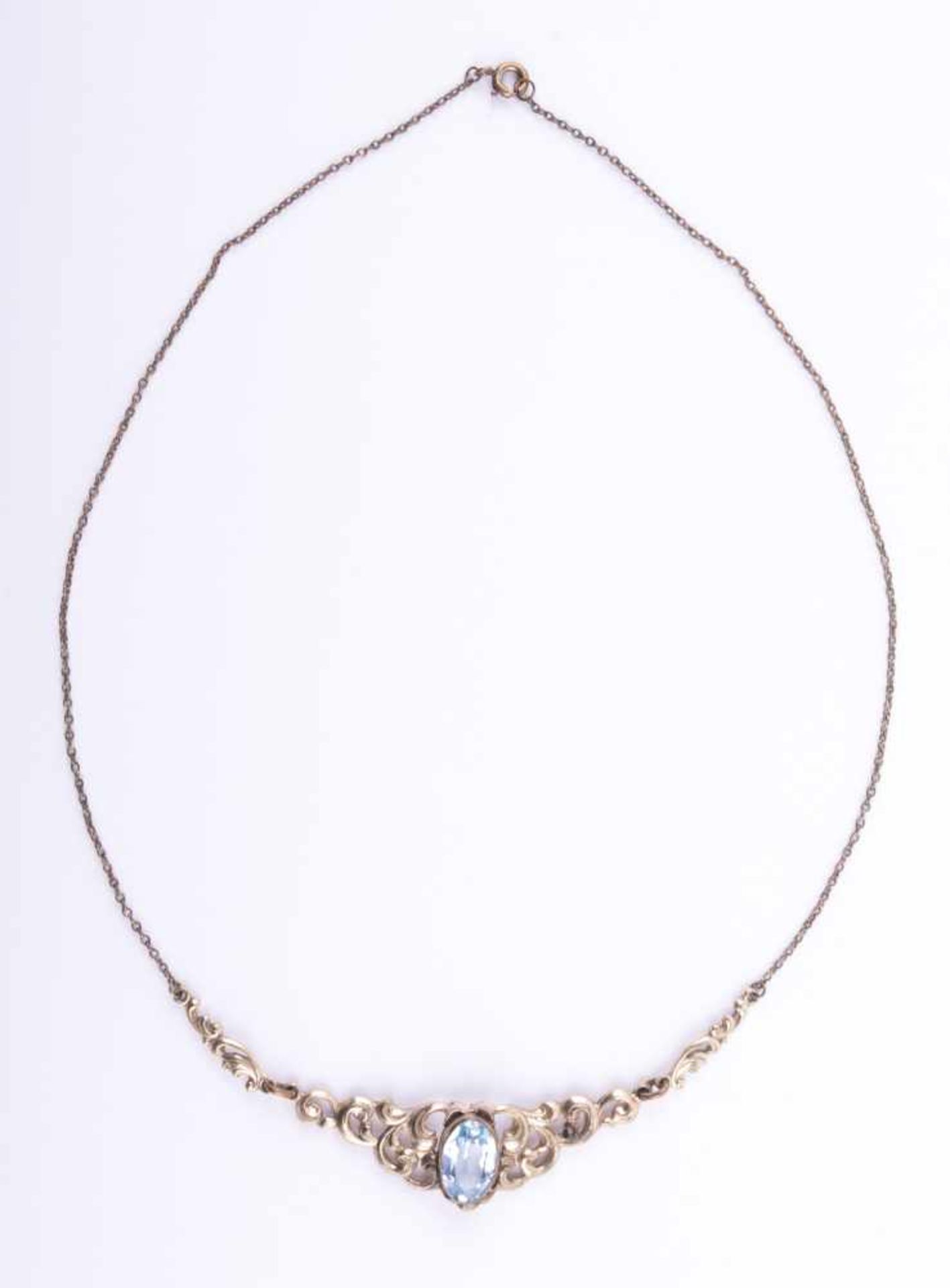 Biedermeier Collier Schaumgold, mit Aquamarin besetzt, L: ca. 42 cm, Biedermeier necklace Foam gold,