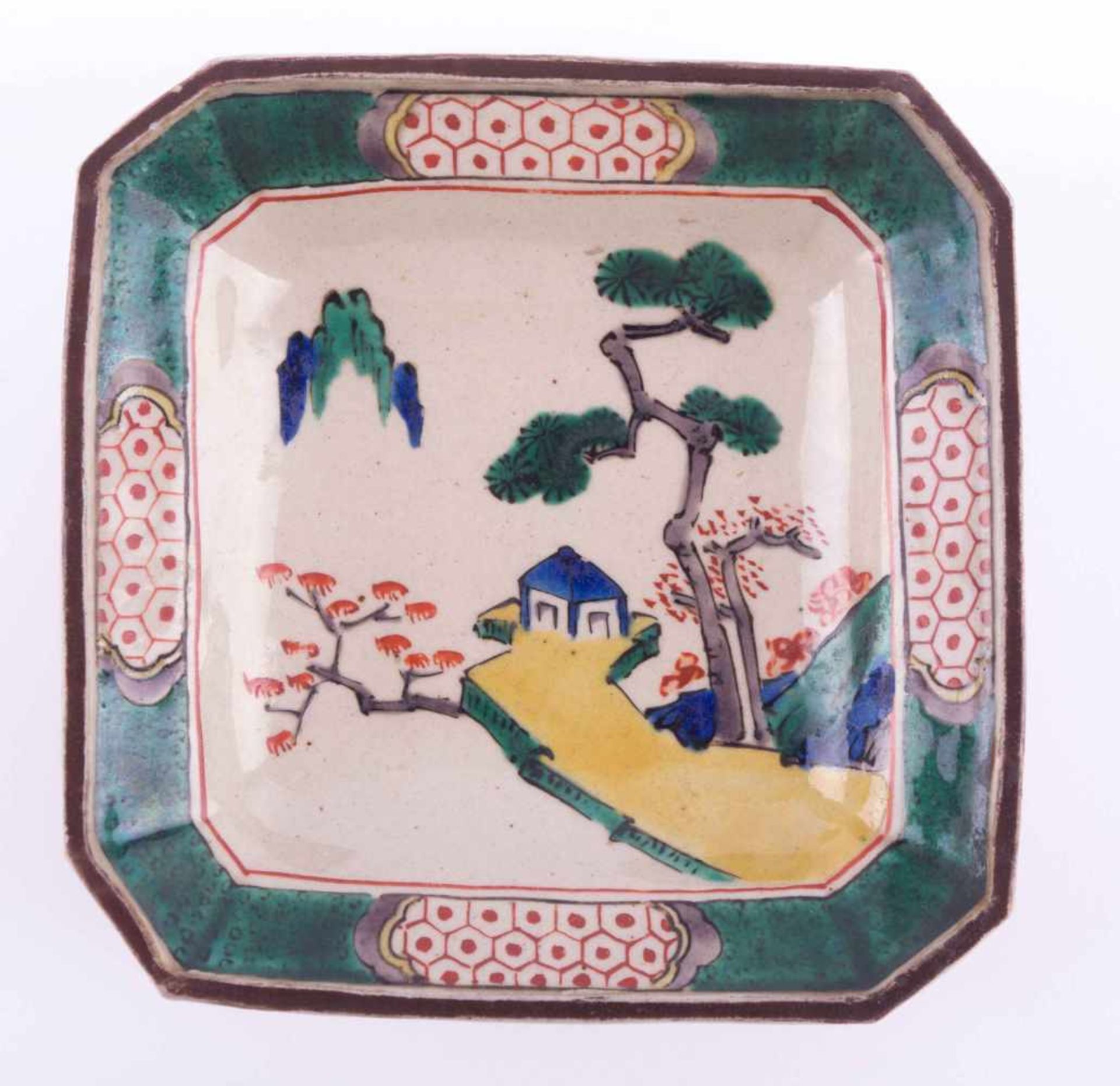 Kutani-Schälchen Japan, Meiji Periode farbig staffiert, gemarkt, 2,8 cm x 10,7 cm x 10,7 cm Kutani