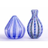 2 Fadenglas Miniaturvasen H: 6 cm und 7,5 cm, 2 miniature vases height: 6 cm and 7,5 cm