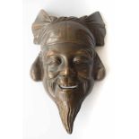 Bronzemaske China um 1900 7 cm x 24,5 cm x 14,5 cm Bronze mask China around 1900 7 cm x 24,5 cm x