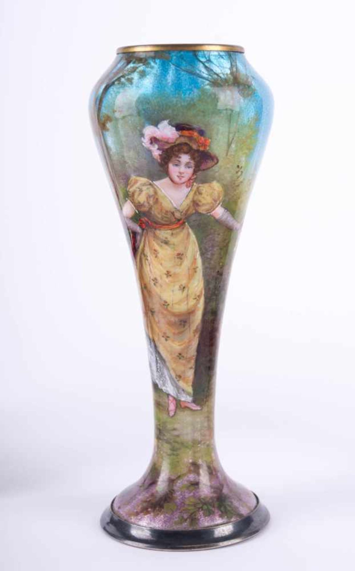 Jugendstilvase signiert Roy um 1900 feinste Cloisonnearbeit, oben am Rand etwas rissig, H: 15 cm Art