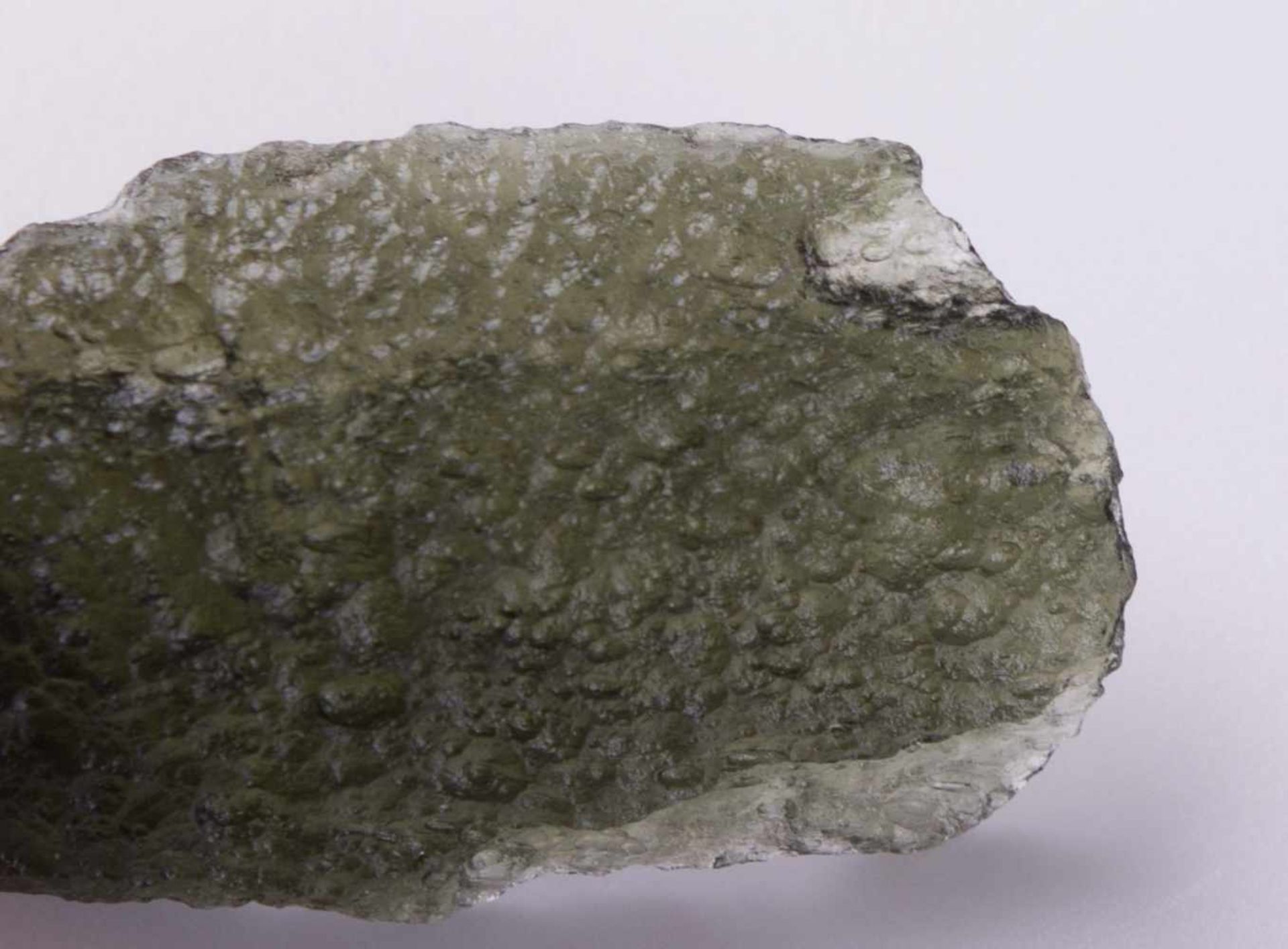 Besednice Moldavite 33 mm x 20 mm, Besednice Moldavite c. 33 mm x 20 mm - Bild 2 aus 3