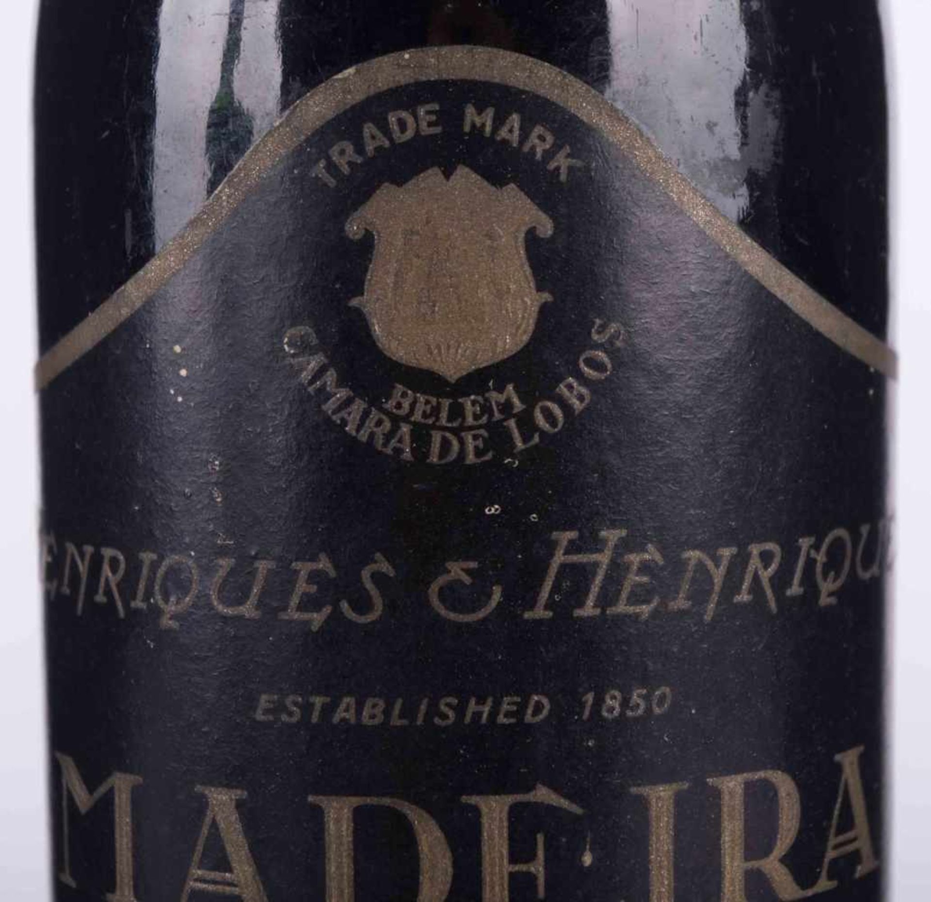 Madeira Wein um 1960 Füllstand normal, Etikett etwas fleckig, 0,7 l Madeira wine around 1960 Fill - Image 2 of 4