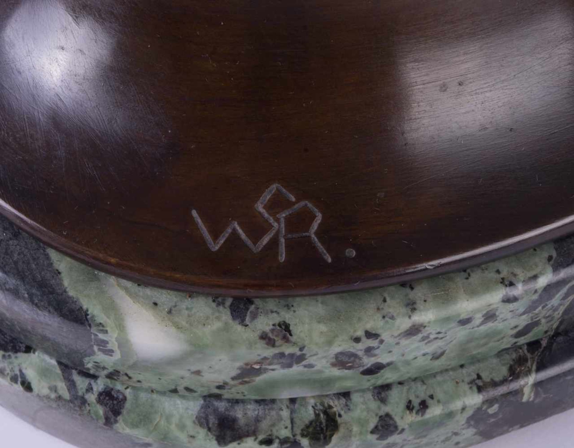 Monogrammist WSR 19./20. Jhd."weiblicher Akt auf Lotusblüte sitzend"Skulptur-Volumen, Bronze auf - Image 5 of 6