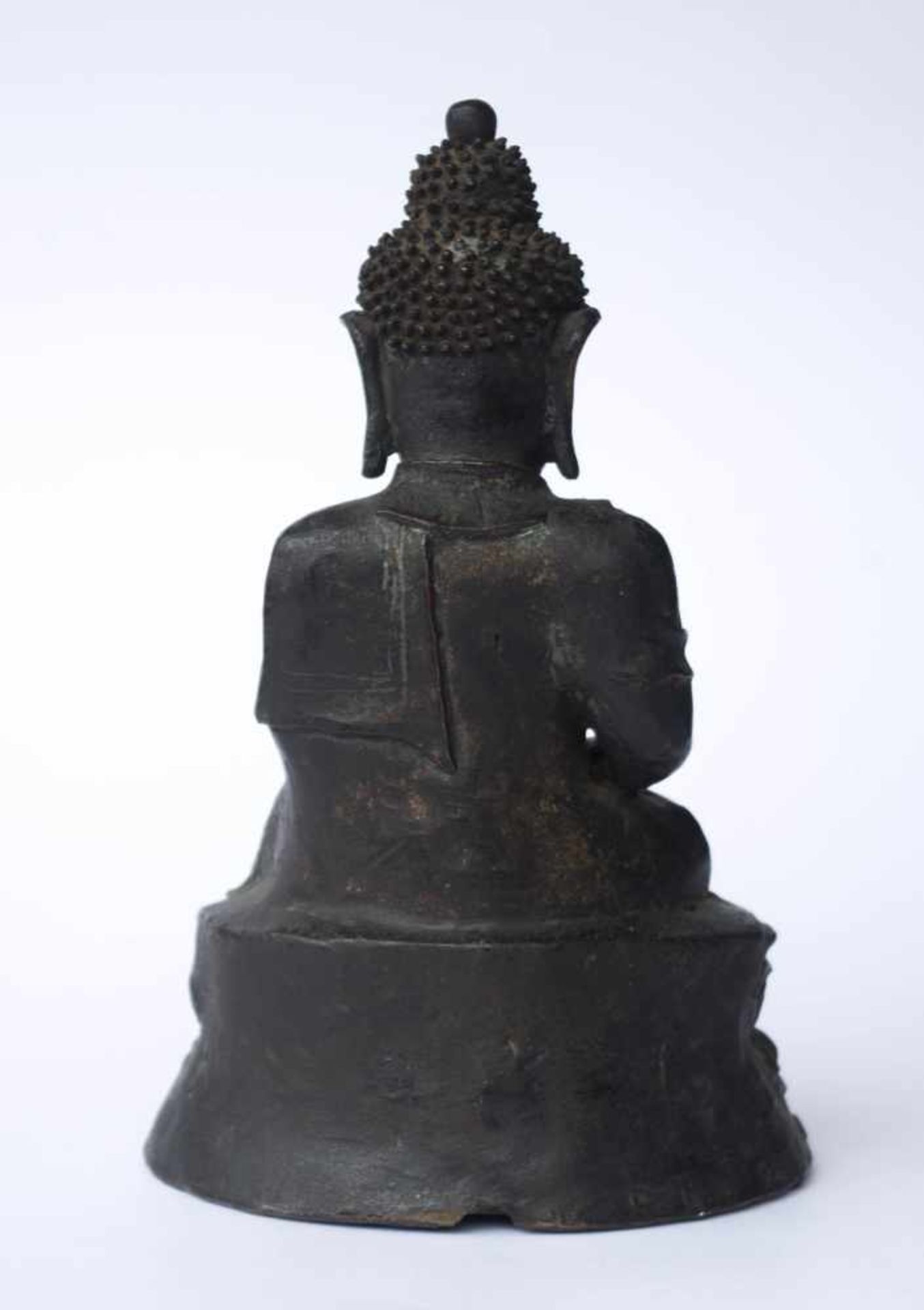 Bronze des Shakyamuni, Tibeto Chinesisch, Ming Periodepartiell 4 kleine Löcher in der Wandung der - Image 3 of 4