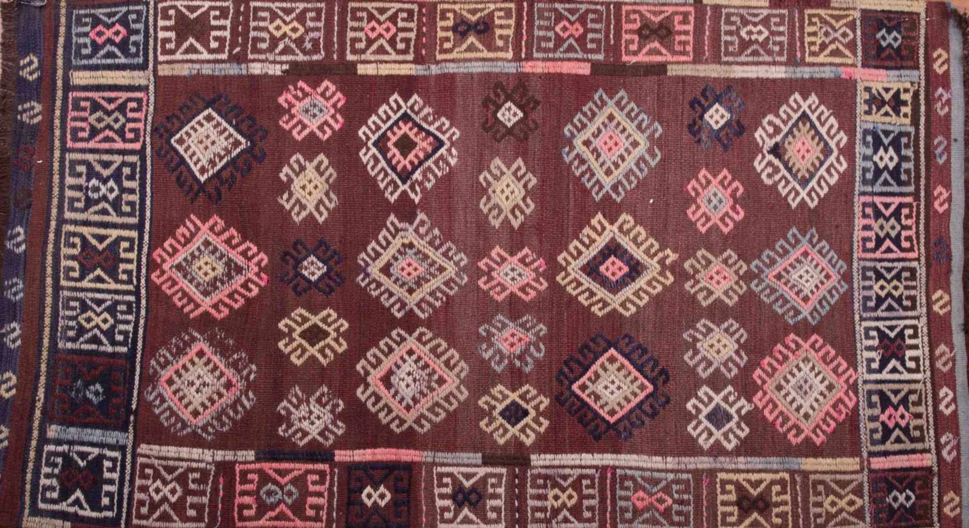 alte orientalische Brückehandgeknüpt, ca. 132 cm x 74 cmOld Oriental carpethand-knotted, ca. 132