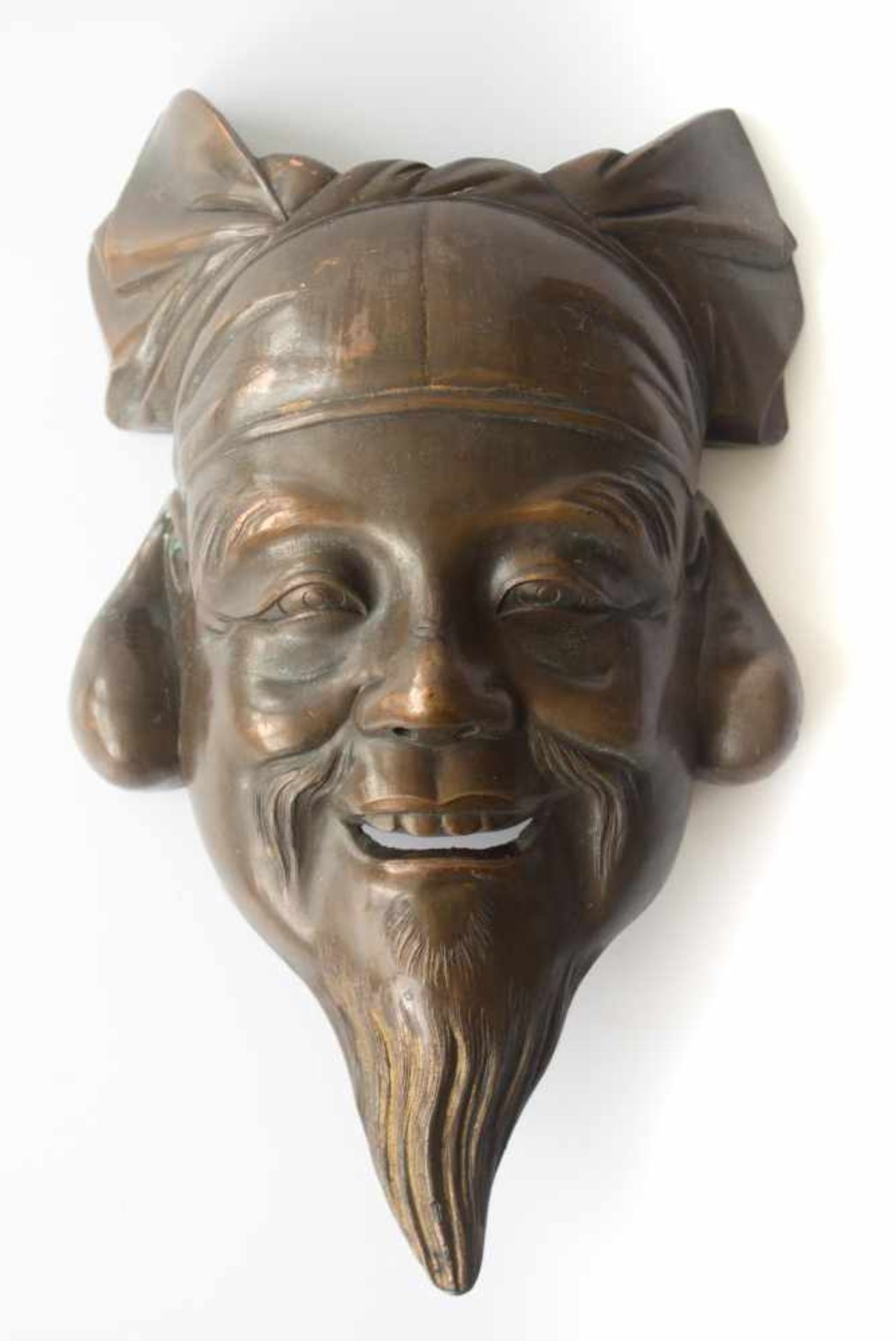 Bronzemaske China um 19007 cm x 24,5 cm x 14,5 cmBronze mask China around 19007 cm x 24,5 cm x 14,