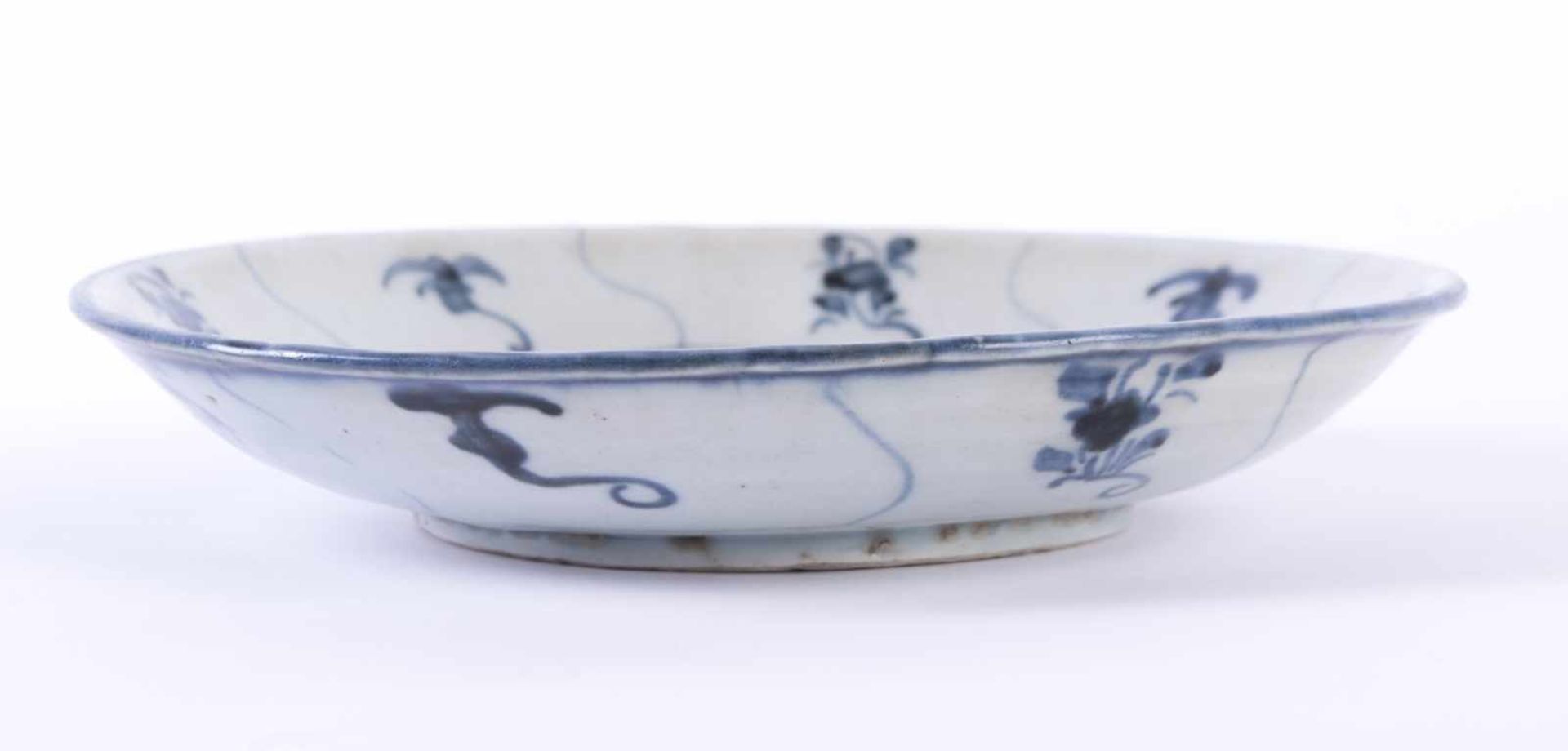 Teller China 18. Jhd.blau staffiert, unterm Stand gemarkt, Ø18 cmPlate China 18th centurypainted - Image 2 of 4