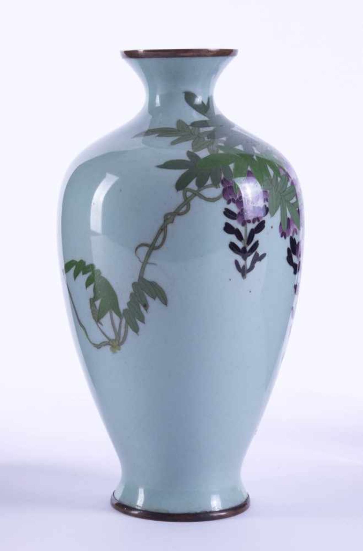 Cloisonné-Vase Japan Meiji Periodeverziert mit floralem Dekor, H: 16 cmCloisonné vase Japan Meiji - Image 2 of 4