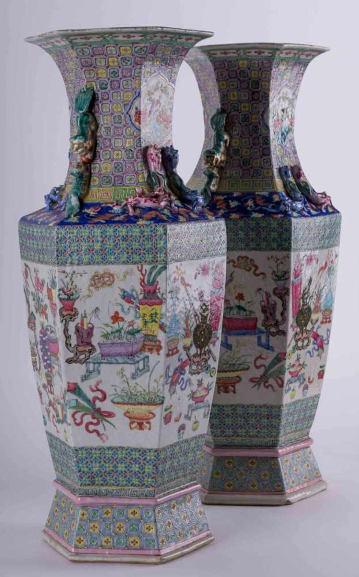 Paar prächtige Palastvasen China 18./19. Jhd. / Pair of splendid palace vases, China 18th/19th - Image 2 of 9