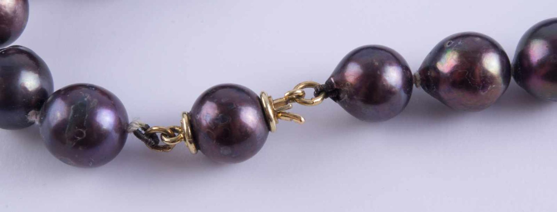 Akoya PerlenketteØ der Perlen 7-8 mm, L: ca. 88 cmAkoya pearl necklaceØ of the pearls 7-8 mm, - Bild 3 aus 3
