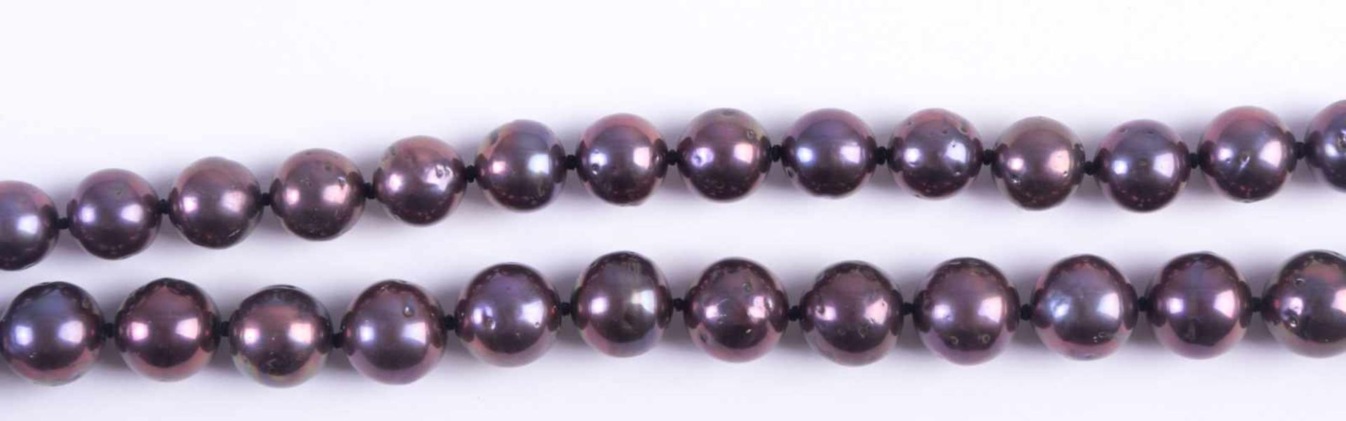 Tahiti Zuchtperlen Collierendlos und einzeln geknotet, Ø der Perlen 11 mm - 12 mm, L: 125 cm, mit - Bild 3 aus 4