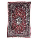 Perserteppich handgeknüpfter echter persischer Teppich, roter Fond mit polychromem Blüten- u.