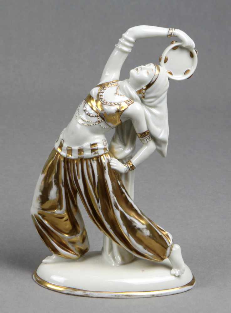 Tänzerin mit Tamburin weiß glasiertes Porzellan ungemarkt, goldene Pinselnr., Bauchtänzerin mit