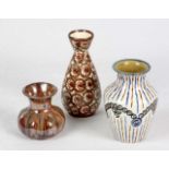 3 Keramikvasen Bunzlau Keramik teils mit Etikett Echt Bunzlau, Konvolut von 3 verschieden
