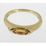 Citirn Ring - GG 375 in Gelbgold 375 (9 Karat) gearbeitet u. punziert ebenso Scala, Ringkopf mit