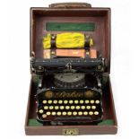 Perkeo Schreibmaschine kleine zusammenklappbare Reiseschreibmaschine, Typenhebelmaschine, mit