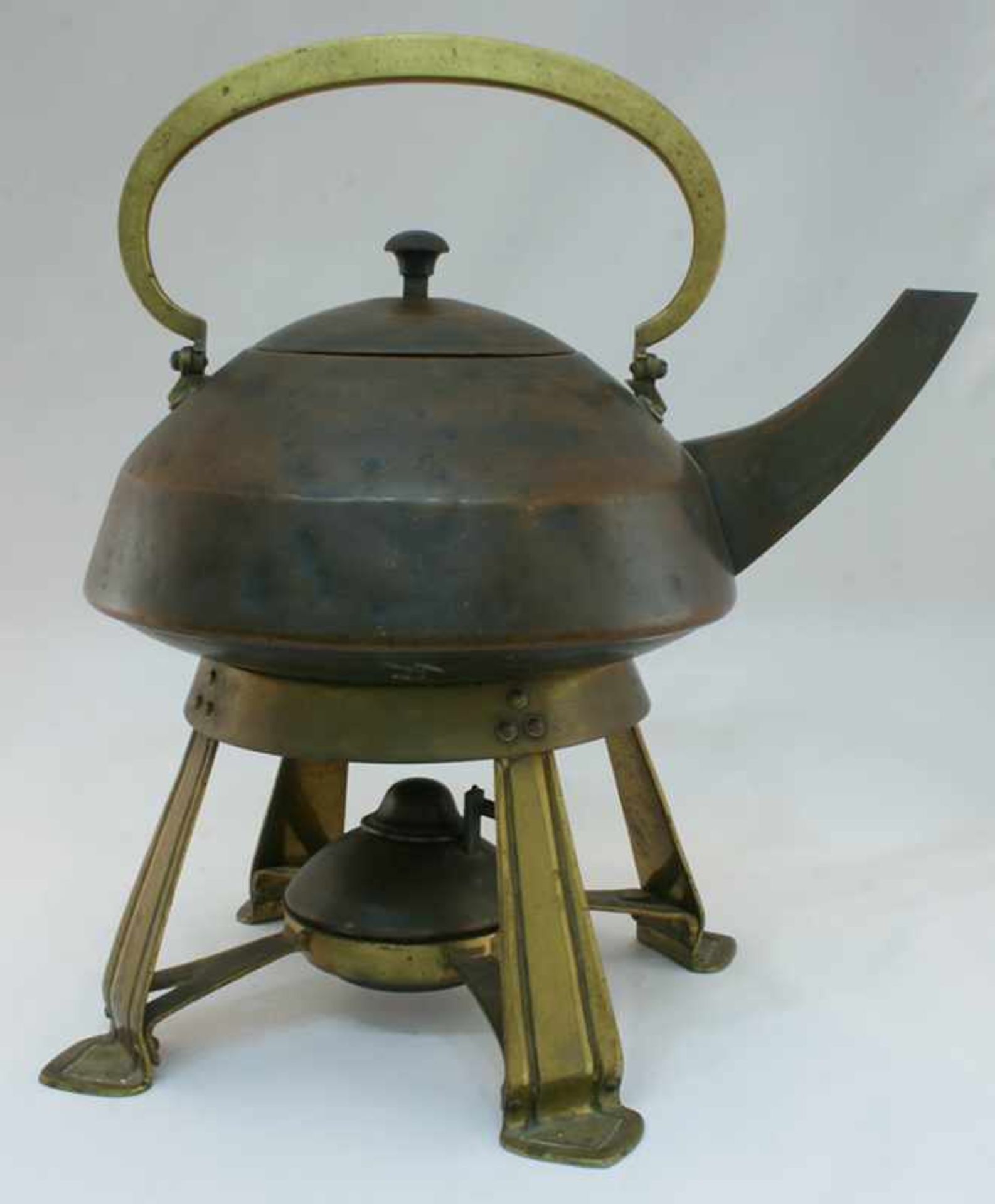 Teekanne mit Rechaud Industriedesign um 1910, Jugendstildesign im Übergang zur Neuen Sachlichkeit,